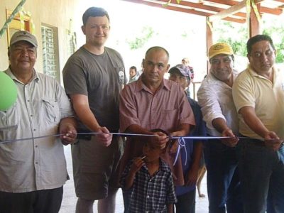 cutting ribbon (Large)